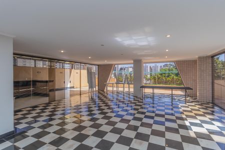 Apartamento à venda com 102m², 3 quartos e 2 vagas Apartamento à venda com 102m², 3 quartos e 2 vagasSalão de festas