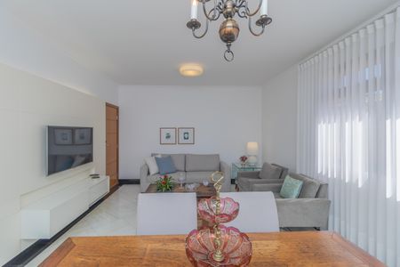 Apartamento à venda com 102m², 3 quartos e 2 vagas Apartamento à venda com 102m², 3 quartos e 2 vagasSala