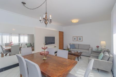 Apartamento à venda com 102m², 3 quartos e 2 vagas Apartamento à venda com 102m², 3 quartos e 2 vagasSala