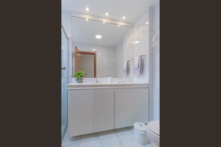 Apartamento à venda com 102m², 3 quartos e 2 vagas Apartamento à venda com 102m², 3 quartos e 2 vagasSuíte
