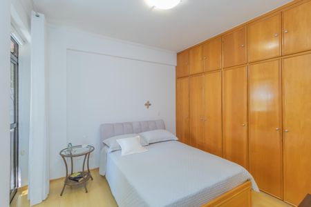 Apartamento à venda com 102m², 3 quartos e 2 vagas Apartamento à venda com 102m², 3 quartos e 2 vagasQuarto Suíte