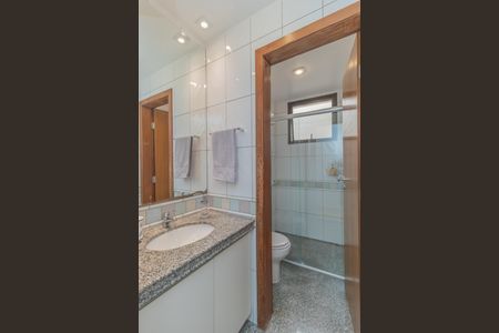 Apartamento à venda com 102m², 3 quartos e 2 vagas Apartamento à venda com 102m², 3 quartos e 2 vagasBanheiro Social