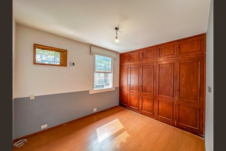 Casa de condomínio à venda com 140m², 3 quartos e 1 vaga