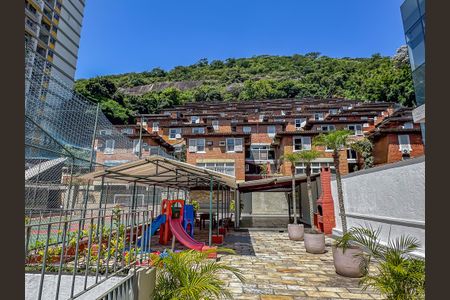 Casa de condomínio à venda com 140m², 3 quartos e 1 vaga