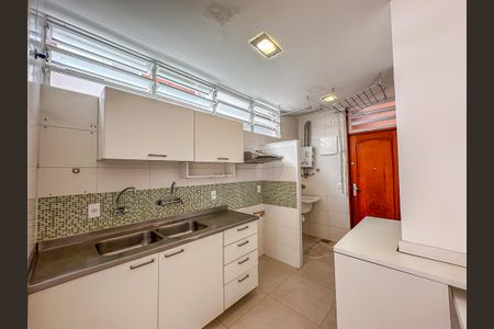 Casa de condomínio à venda com 140m², 3 quartos e 1 vaga