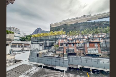 Casa de condomínio à venda com 140m², 3 quartos e 1 vaga