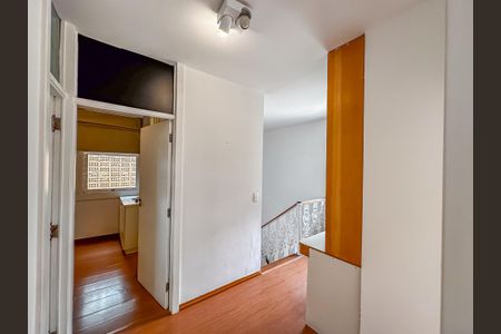 Casa de condomínio à venda com 140m², 3 quartos e 1 vaga