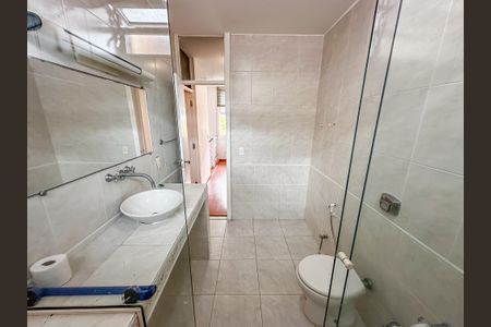 Casa de condomínio à venda com 140m², 3 quartos e 1 vaga