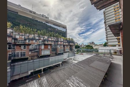Casa de condomínio à venda com 140m², 3 quartos e 1 vaga