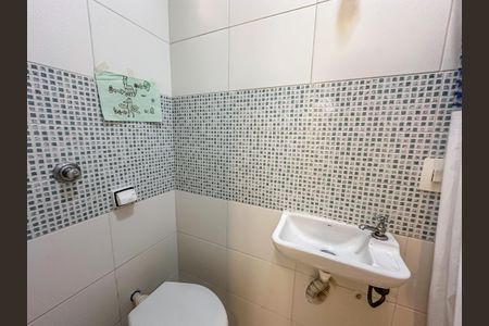Casa de condomínio à venda com 140m², 3 quartos e 1 vaga