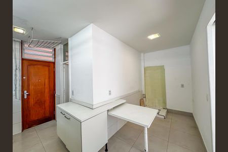 Casa de condomínio à venda com 140m², 3 quartos e 1 vaga