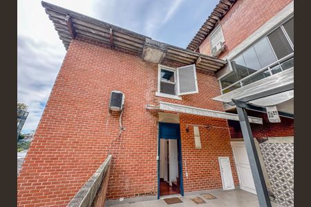 Casa de condomínio à venda com 140m², 3 quartos e 1 vaga