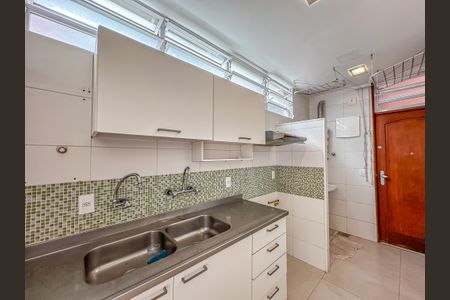 Casa de condomínio à venda com 140m², 3 quartos e 1 vaga