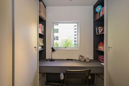 Apartamento à venda com 195m², 3 quartos e 3 vagasEscritório