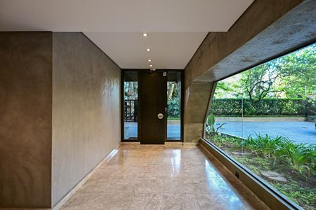 Apartamento à venda com 195m², 3 quartos e 3 vagasHall Social