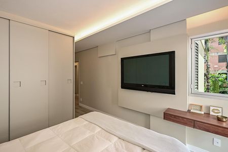 Apartamento à venda com 195m², 3 quartos e 3 vagasSuíte 2