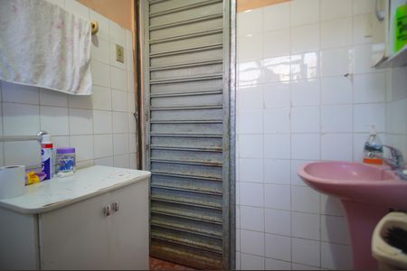 Casa à venda com 79m², 1 quarto e 5 vagasBanheiro
