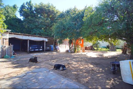 Casa à venda com 79m², 1 quarto e 5 vagasQuintal