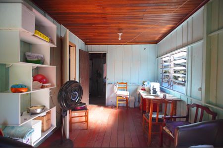 Casa à venda com 79m², 1 quarto e 5 vagasSala 2