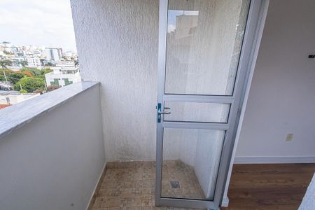 Apartamento à venda com 62m², 2 quartos e 2 vagas Apartamento à venda com 62m², 2 quartos e 2 vagasvaranda