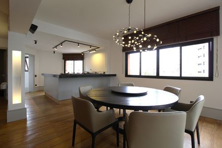 Apartamento para alugar com 300m², 4 quartos e 4 vagasSala de Jantar