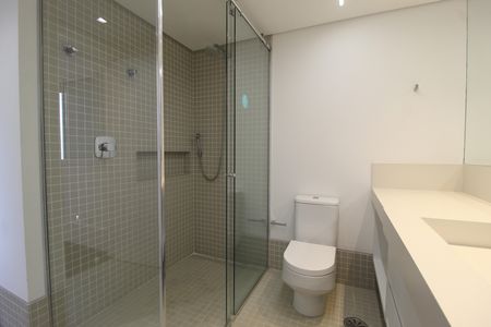 Apartamento para alugar com 300m², 4 quartos e 4 vagasBanheiro da Suíte 2