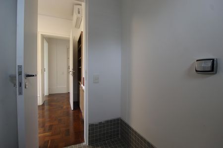 Apartamento para alugar com 300m², 4 quartos e 4 vagasBanheiro da Suíte 4
