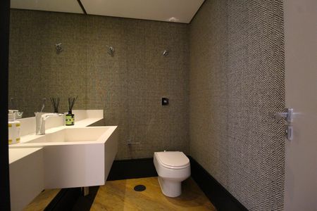Apartamento para alugar com 300m², 4 quartos e 4 vagasLavabo