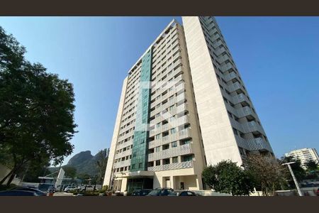Apartamento para alugar com 35m², 1 quarto e 1 vagaFachada