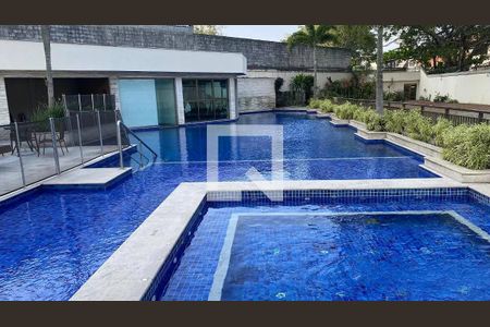Apartamento para alugar com 35m², 1 quarto e 1 vagaPiscina