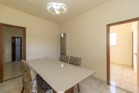 Casa para alugar com 80m², 3 quartos e 1 vagaSala