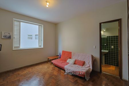 Apartamento para alugar com 191m², 4 quartos e 1 vaga