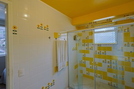 Apartamento para alugar com 191m², 4 quartos e 1 vaga