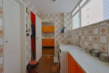 Apartamento para alugar com 191m², 4 quartos e 1 vaga