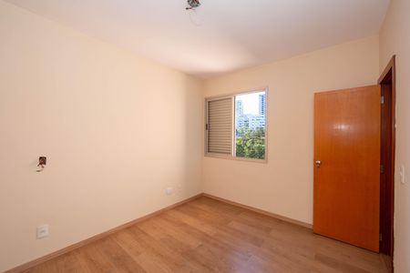 Apartamento para alugar com 181m², 3 quartos e 2 vagas Apartamento para alugar com 181m², 3 quartos e 2 vagasQUARTO3