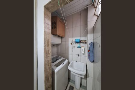 Apartamento à venda com 69m², 2 quartos e 1 vaga Apartamento à venda com 69m², 2 quartos e 1 vagaBanheiro
