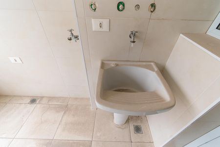 Apartamento à venda com 64m², 3 quartos e 1 vagaÁrea de Serviço