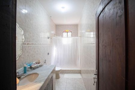 Casa para alugar com 215m², 4 quartos e 4 vagasBanheiro