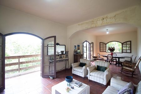 Sala de casa para alugar com 4 quartos, 215m² em Guaratiba, Rio de Janeiro