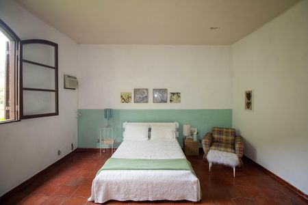 Casa para alugar com 215m², 4 quartos e 4 vagasQuarto 2