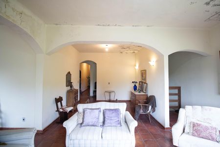 Sala de casa para alugar com 4 quartos, 215m² em Guaratiba, Rio de Janeiro