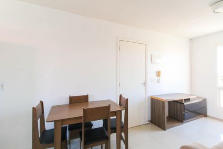 Sala de apartamento à venda com 3 quartos, 60m² em Igara, Canoas