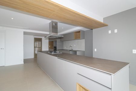 Apartamento para alugar com 149m², 3 quartos e 2 vagas Apartamento para alugar com 149m², 3 quartos e 2 vagasCozinha
