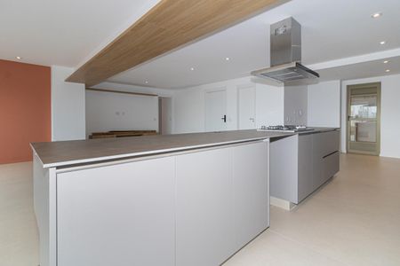 Apartamento para alugar com 149m², 3 quartos e 2 vagas Apartamento para alugar com 149m², 3 quartos e 2 vagasCozinha