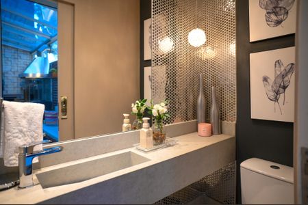 Casa à venda com 255m², 3 quartos e 2 vagas Casa à venda com 255m², 3 quartos e 2 vagasLavabo
