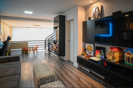 Casa à venda com 255m², 3 quartos e 2 vagas Casa à venda com 255m², 3 quartos e 2 vagasSala de TV