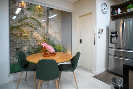 Casa à venda com 255m², 3 quartos e 2 vagas Casa à venda com 255m², 3 quartos e 2 vagasCozinha