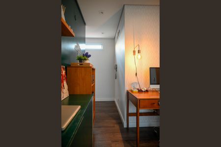 Casa à venda com 255m², 3 quartos e 2 vagas Casa à venda com 255m², 3 quartos e 2 vagasEscritório