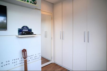 Casa à venda com 255m², 3 quartos e 2 vagas Casa à venda com 255m², 3 quartos e 2 vagasQuarto 2 - Suite