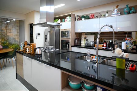Casa à venda com 255m², 3 quartos e 2 vagas Casa à venda com 255m², 3 quartos e 2 vagasCozinha